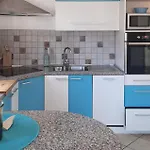Three-bedroom In Novigrad Ferienhaus