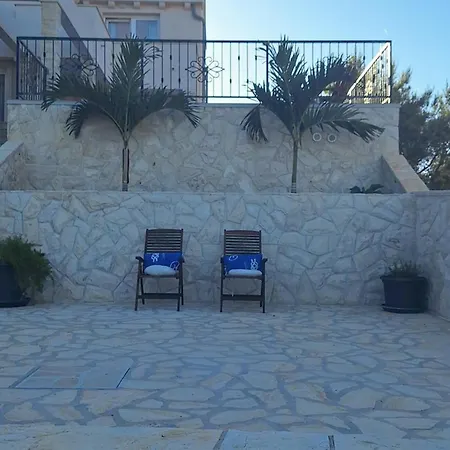 度假居 Three-bedroom In Novigrad 诺维格勒达尔马提亚