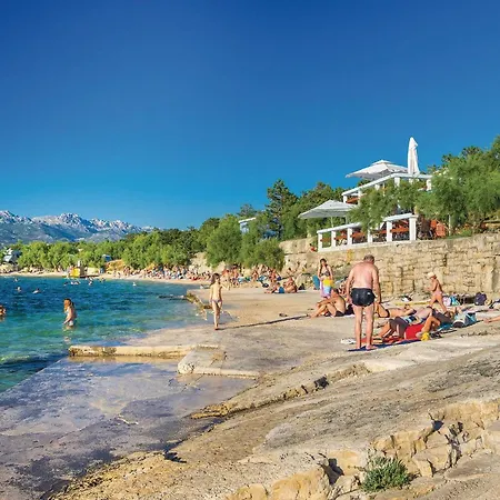 Three-bedroom In Novigrad *