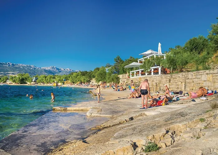 Three-bedroom In Novigrad *