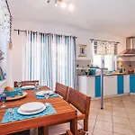 Three-bedroom In Novigrad Vikendica *