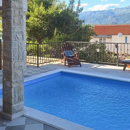 Three-bedroom In Novigrad Novigrad (Dalmatia)