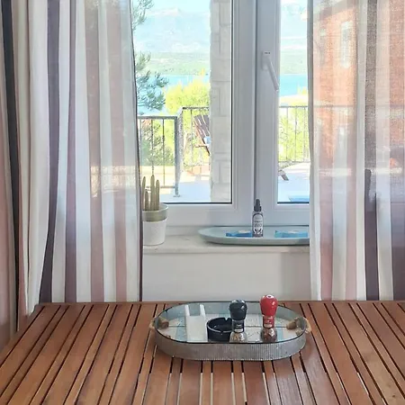 Three-bedroom In Novigrad Novigrad (Dalmatia)