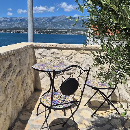Three-bedroom In Novigrad 度假居 诺维格勒达尔马提亚